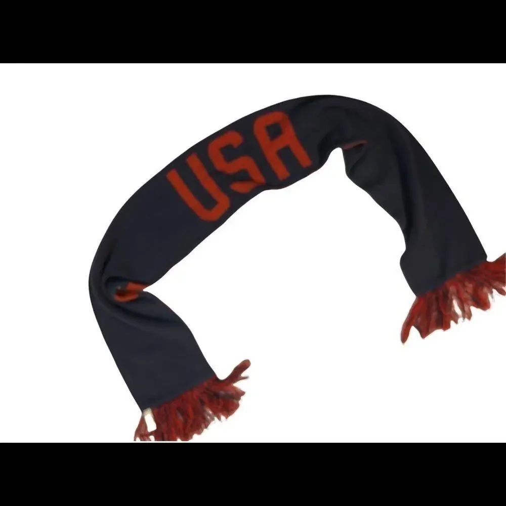 Nike USA soccer football futbol red and navy blue scarf in EUC. No flaws!